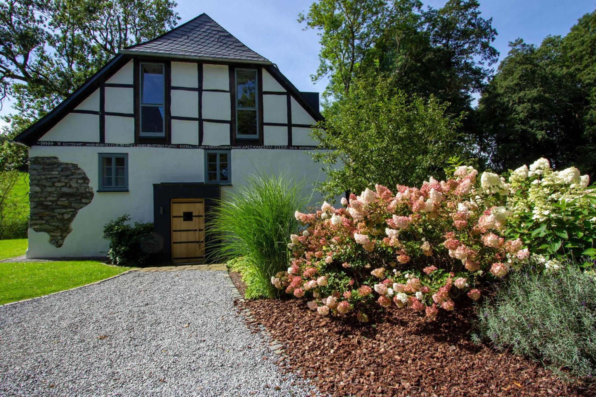 Michels Mühle ... wieder Land sehen Brilon Exterior foto